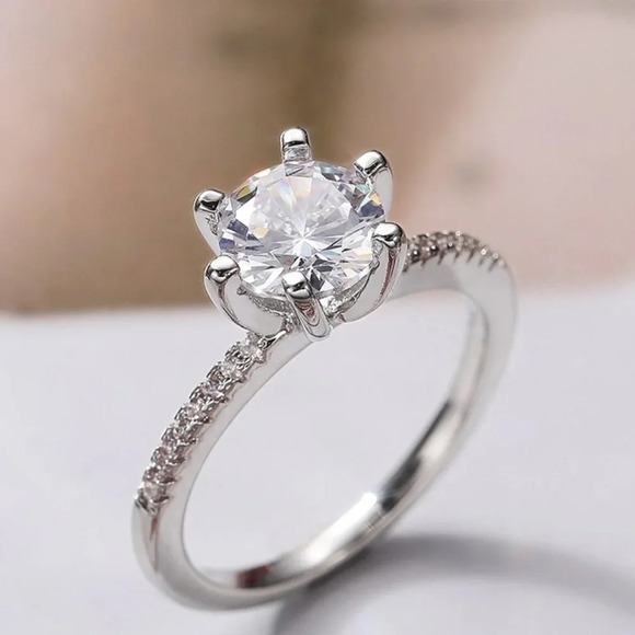 🌸DIAMOND SOLITAIRE FLOWER ROUND BRILLIANT CUT CZ WEDDING RING, K766 - Picture 2 of 9